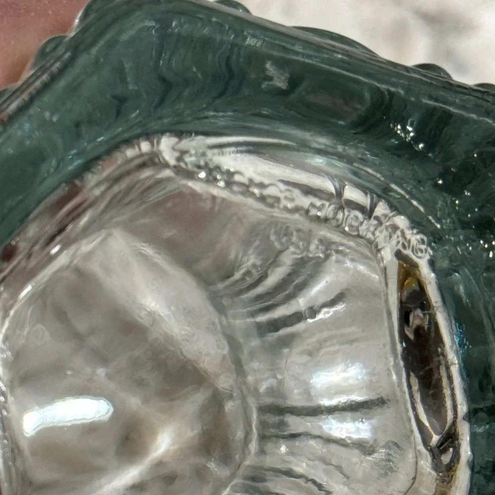 VINTAGE~ANCHOR HOCKING~CLEAR CUT CRYSTAL~RIBBED~VASE~BEAUTIFUL~MADE IN USA~G21?
